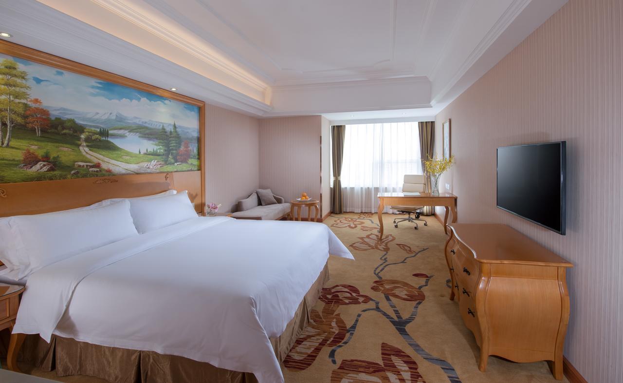 Vienna Hotel Guilin Mixc Mall Exterior photo