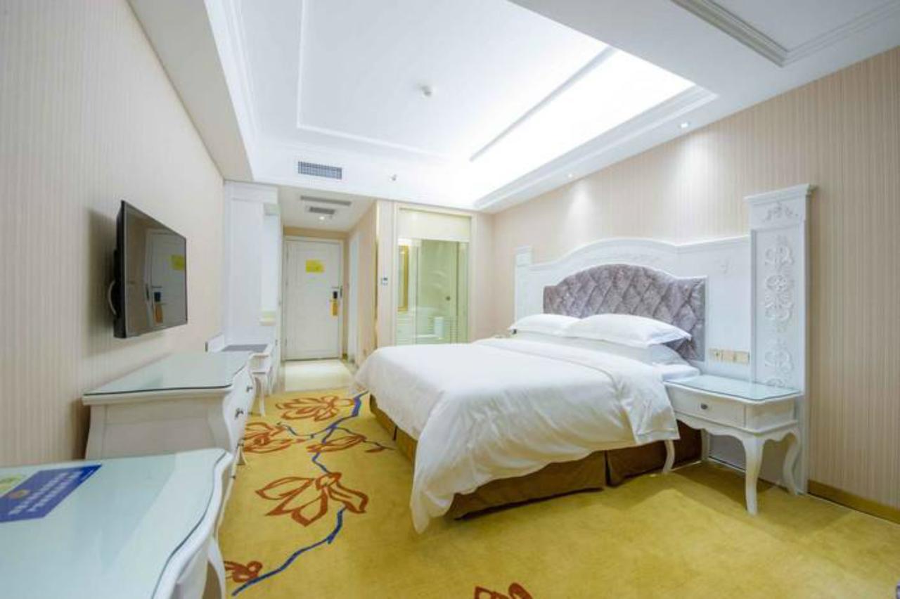 Vienna Hotel Guilin Mixc Mall Exterior photo